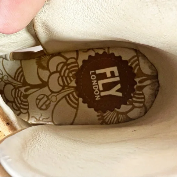 FLY London Yema Taupe Peep Toe Wedge Sandals Size 39/8-8.5 Chunky Cleat Boho - Picture 10 of 12